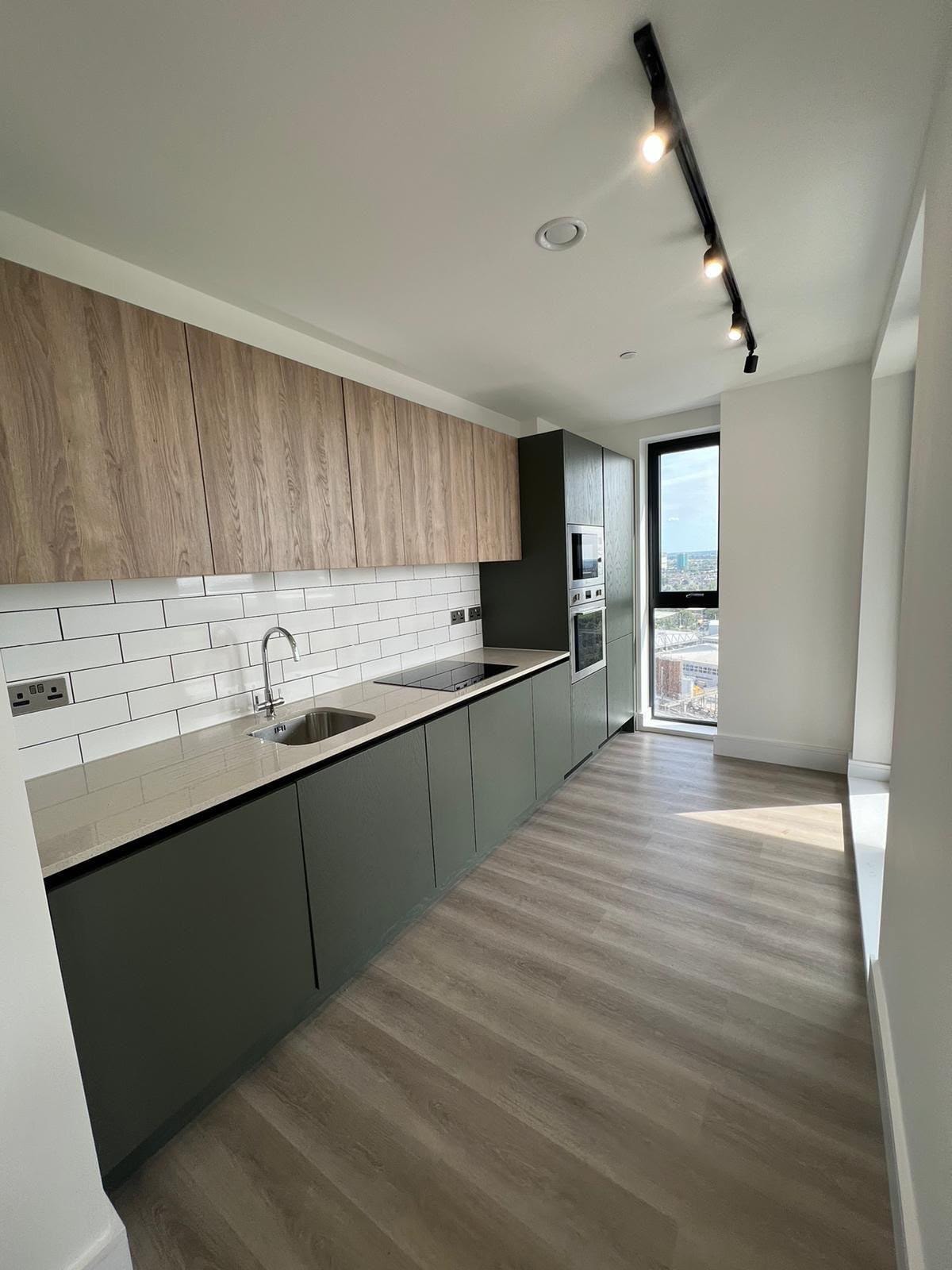 Modern Kitchen Fit-Out